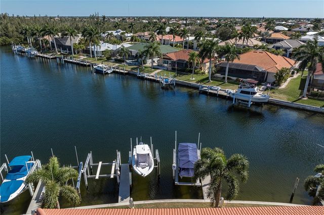 3334 PURPLE MARTIN DRIVE 215, Punta Gorda, FL 33950