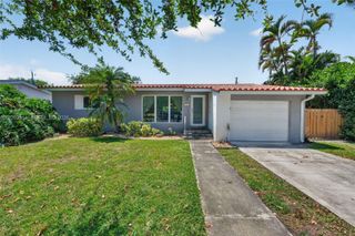 11400 NE 9th Avenue, Biscayne Park, FL 33161