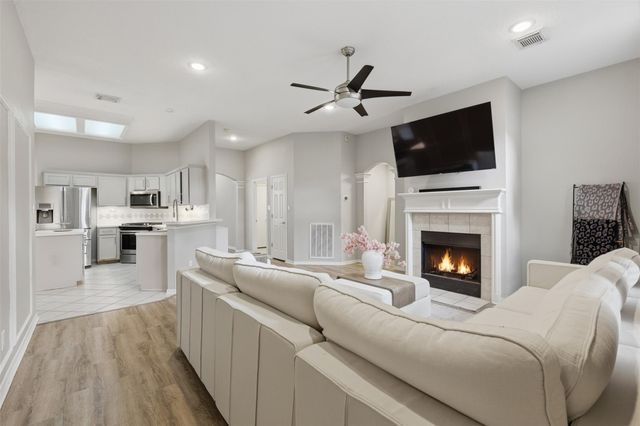 8314 Hunters Village Drive, Humble, TX 77346