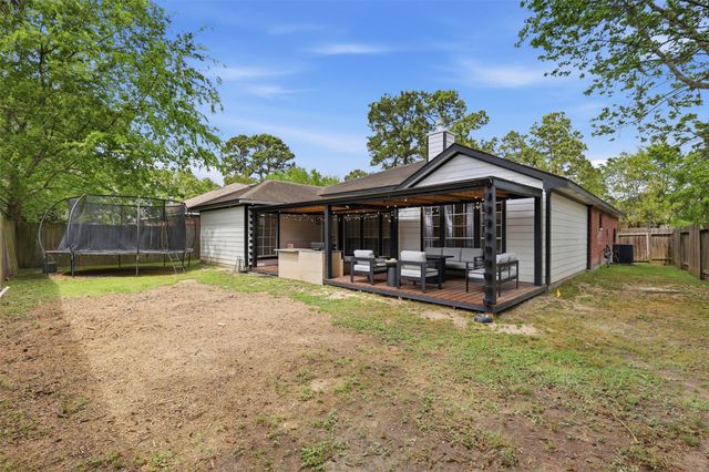 8314 Hunters Village Drive, Humble, TX 77346