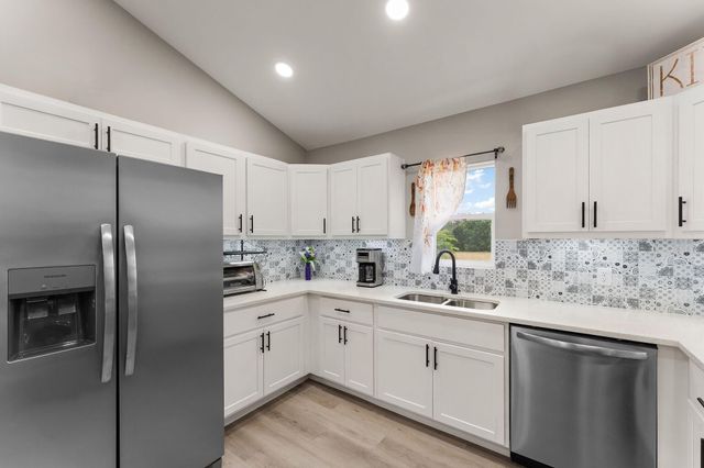 5653 S 425 W, La Porte, IN 46350