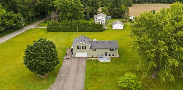 5653 S 425 W, La Porte, IN 46350
