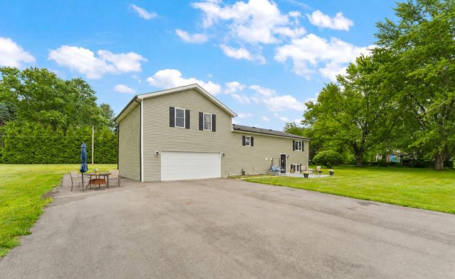 5653 S 425 W, La Porte, IN 46350