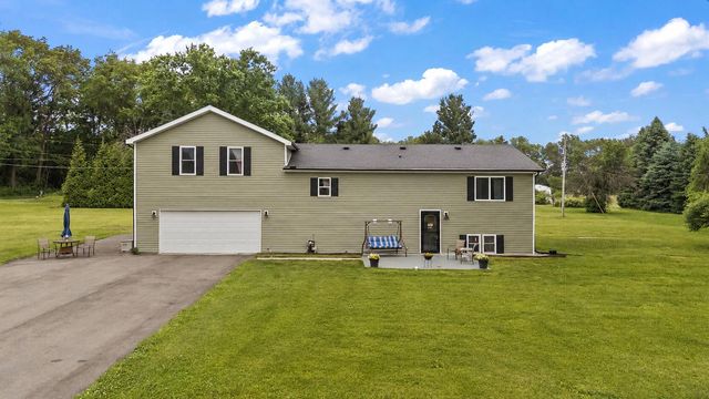 5653 S 425 W, La Porte, IN 46350