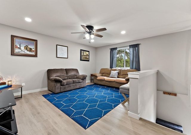 5653 S 425 W, La Porte, IN 46350