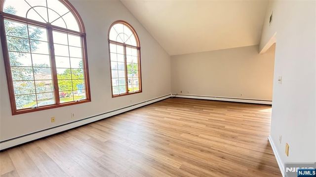 6 Donor Avenue, Elmwood Park, NJ 07407