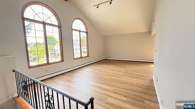 6 Donor Avenue, Elmwood Park, NJ 07407