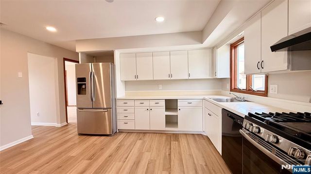 6 Donor Avenue, Elmwood Park, NJ 07407