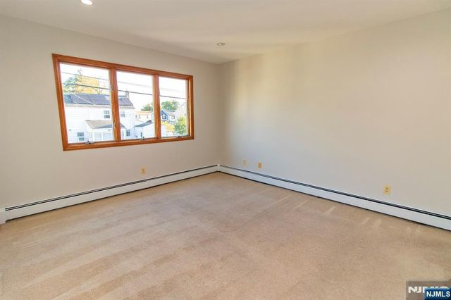6 Donor Avenue, Elmwood Park, NJ 07407