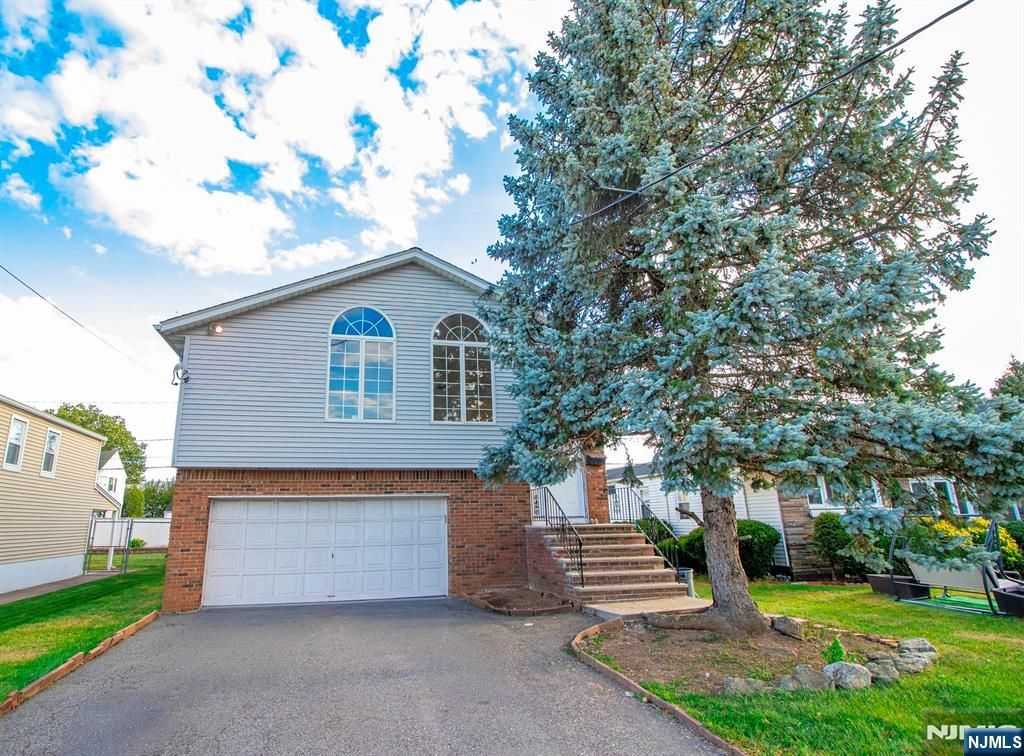 6 Donor Avenue, Elmwood Park, NJ 07407