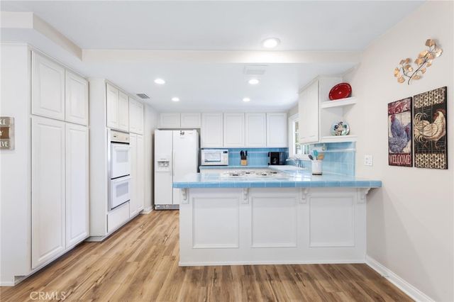 10983 Topeka Drive, Northridge, CA 91326