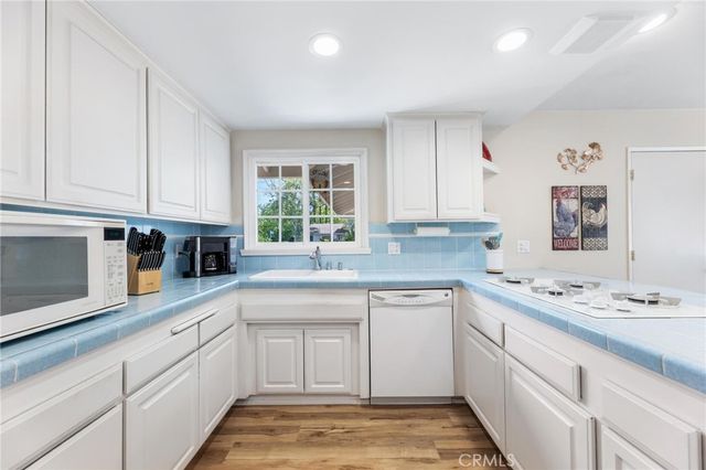 10983 Topeka Drive, Northridge, CA 91326