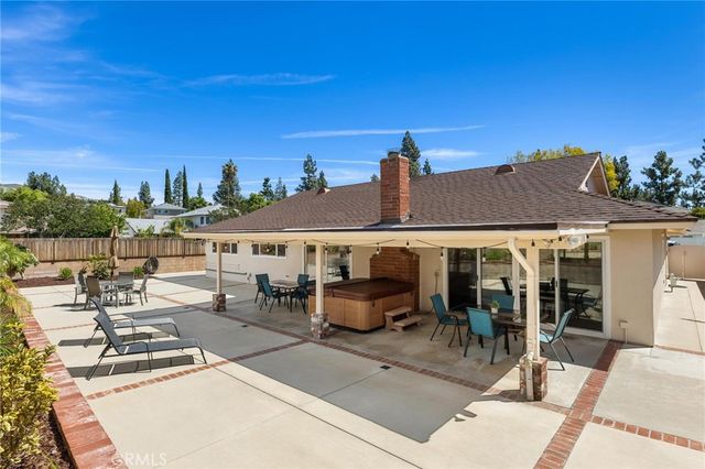 10983 Topeka Drive, Northridge, CA 91326