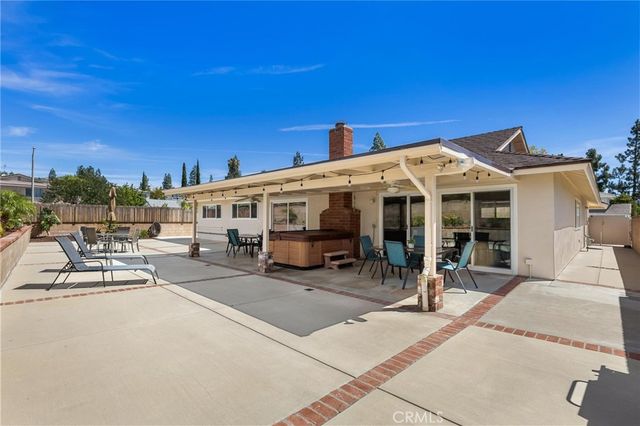 10983 Topeka Drive, Northridge, CA 91326