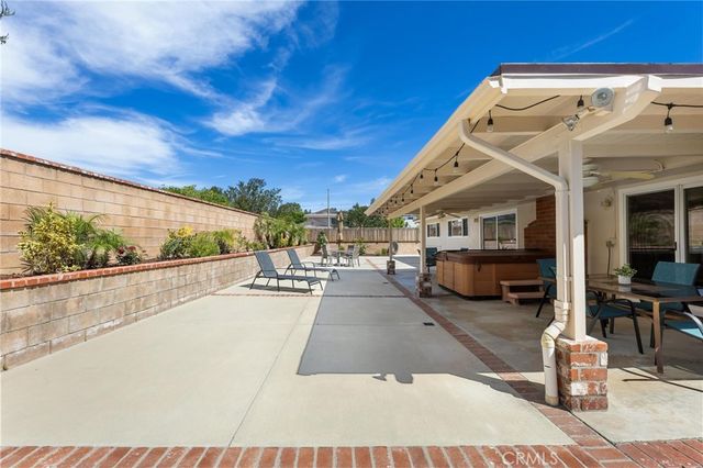 10983 Topeka Drive, Northridge, CA 91326