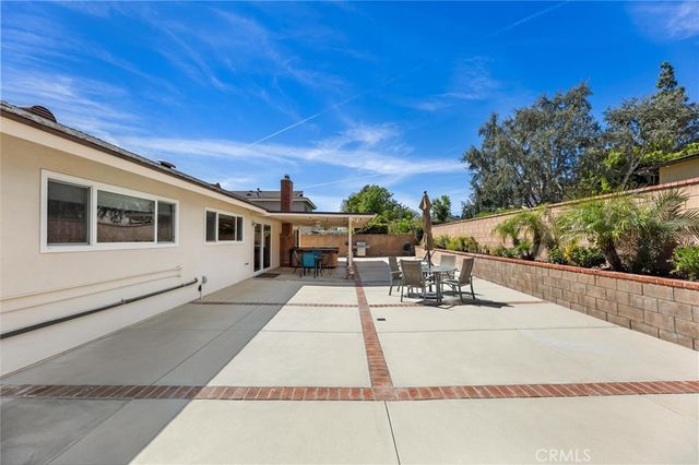 10983 Topeka Drive, Northridge, CA 91326