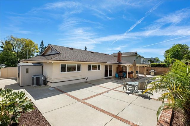 10983 Topeka Drive, Northridge, CA 91326