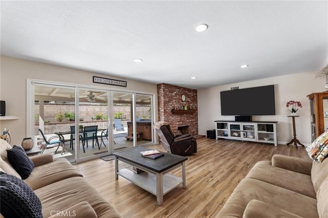 10983 Topeka Drive, Northridge, CA 91326