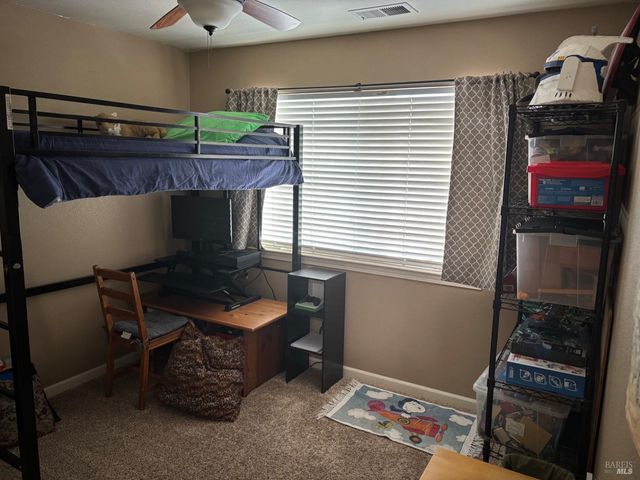2322 Iroquois St, Santa Rosa, CA 95403