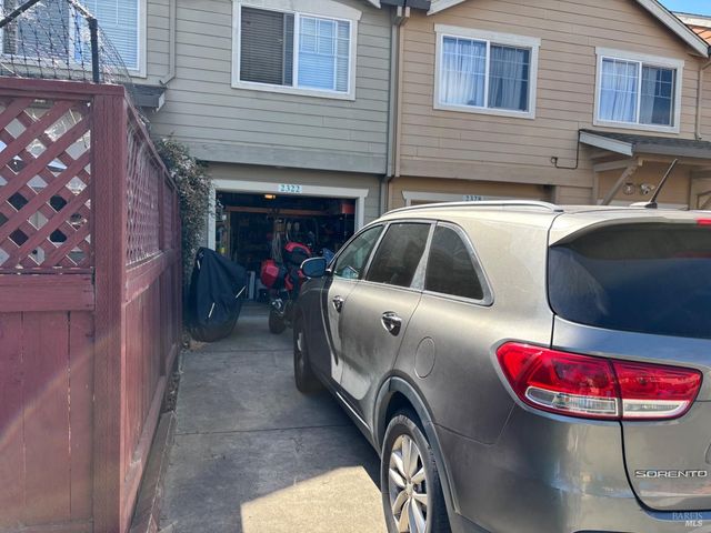 2322 Iroquois St, Santa Rosa, CA 95403