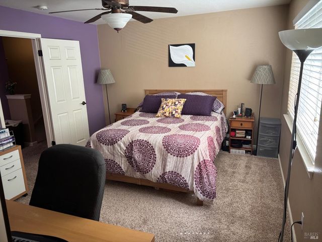 2322 Iroquois St, Santa Rosa, CA 95403