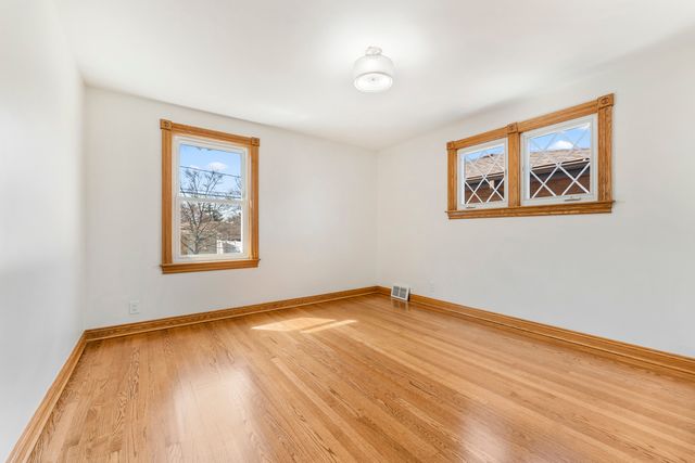 1412 Balmoral Avenue, Westchester, IL 60154