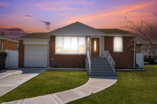 1412 Balmoral Avenue, Westchester, IL 60154
