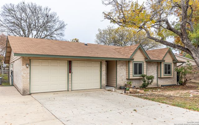 12207 Budding, San Antonio, TX 78247