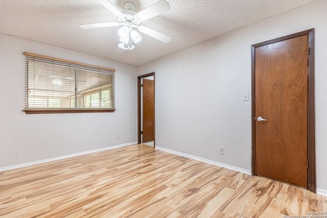 12207 Budding, San Antonio, TX 78247