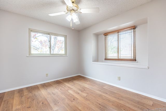 12207 Budding, San Antonio, TX 78247