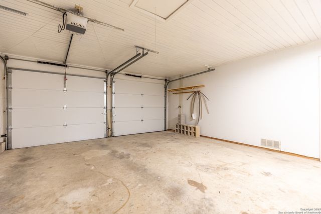 12207 Budding, San Antonio, TX 78247