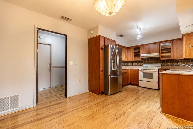 12207 Budding, San Antonio, TX 78247