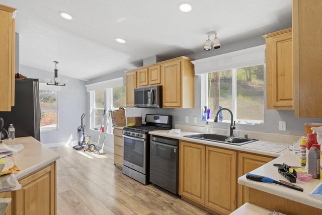 15300 Neils Rd, Auburn, CA 95603