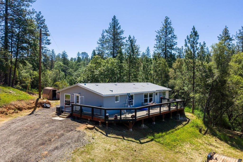 15300 Neils Rd, Auburn, CA 95603