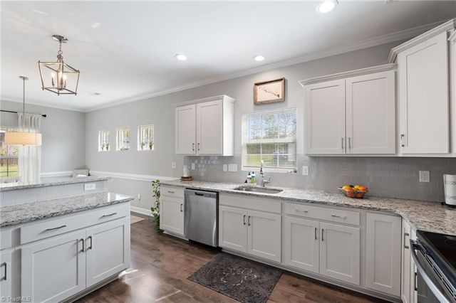 8629 Stone Valley Drive, Clemmons, NC 27012