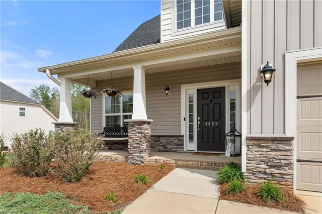 8629 Stone Valley Drive, Clemmons, NC 27012