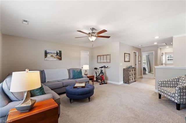 8629 Stone Valley Drive, Clemmons, NC 27012