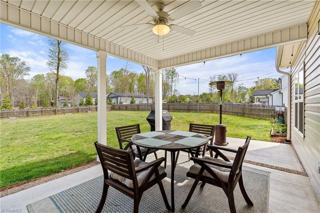 8629 Stone Valley Drive, Clemmons, NC 27012
