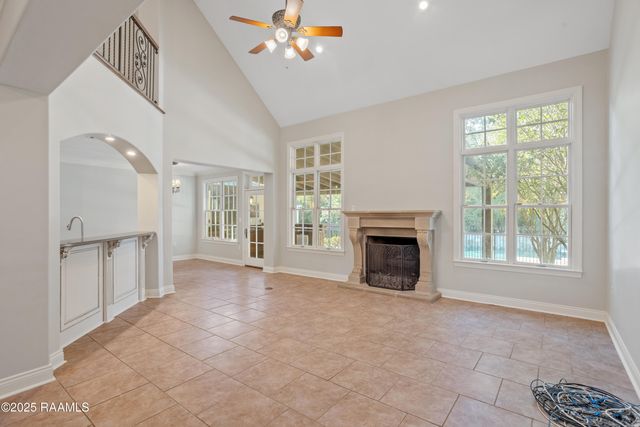 517 Cassidy Drive, Jennings, LA 70546