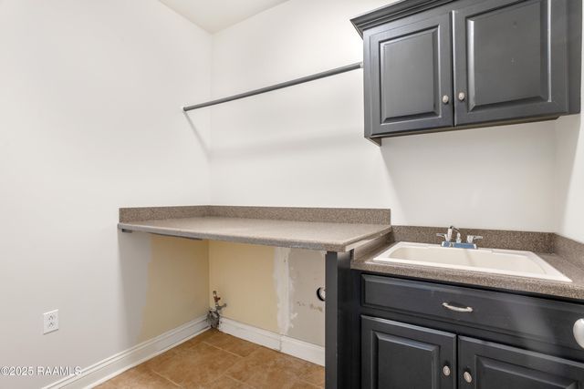 517 Cassidy Drive, Jennings, LA 70546