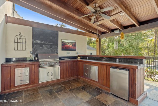 517 Cassidy Drive, Jennings, LA 70546