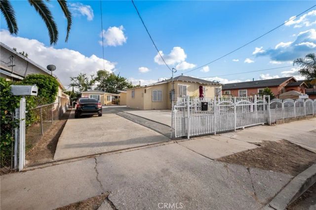 554 W 93rd, Los Angeles, CA 90044