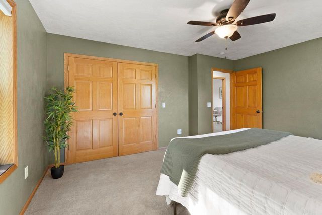 1136 MISTLETOE LANE, Winneconne, WI 54986