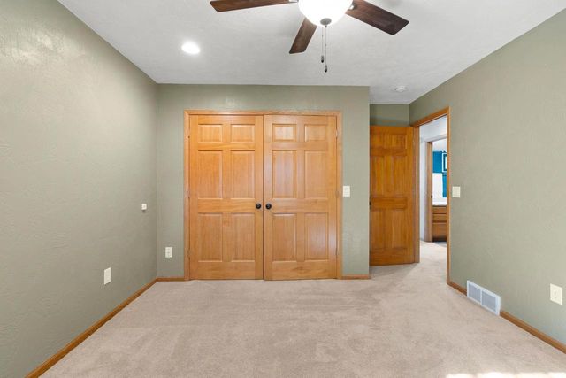 1136 MISTLETOE LANE, Winneconne, WI 54986