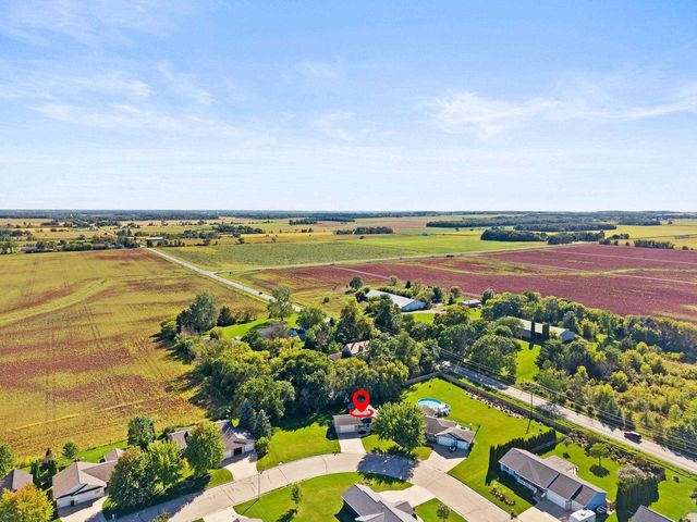 1136 MISTLETOE LANE, Winneconne, WI 54986