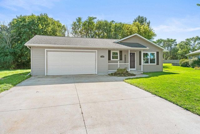 1136 MISTLETOE LANE, Winneconne, WI 54986