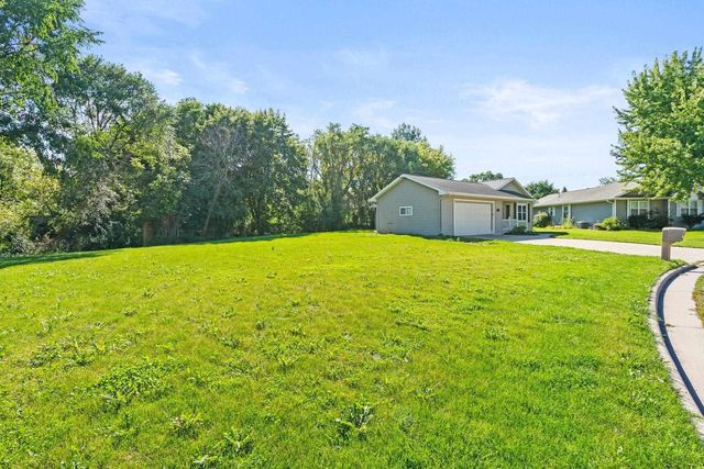 1136 MISTLETOE LANE, Winneconne, WI 54986