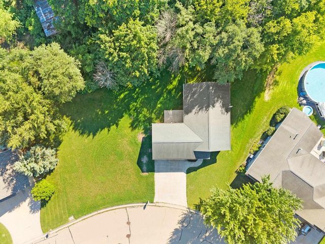 1136 MISTLETOE LANE, Winneconne, WI 54986