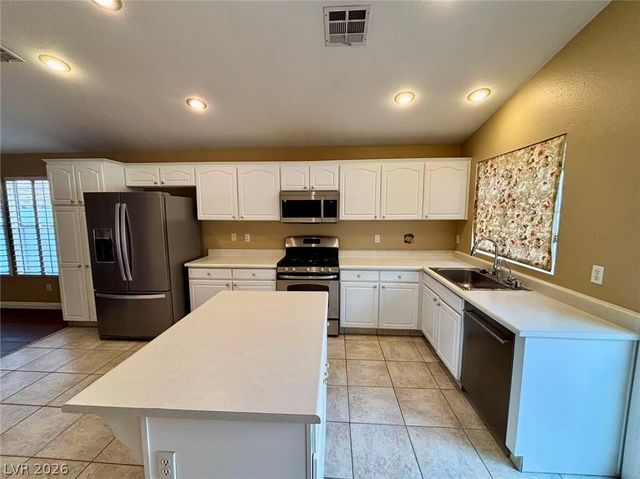 280 Pear Meadow Street, Henderson, NV 89012