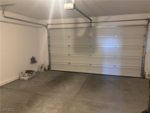 10205 Starlit Canyon Court, Las Vegas, NV 89141